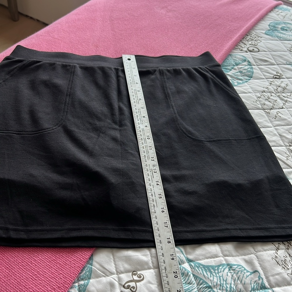 Croft & Barrow ladies golf skort jet back NWOT